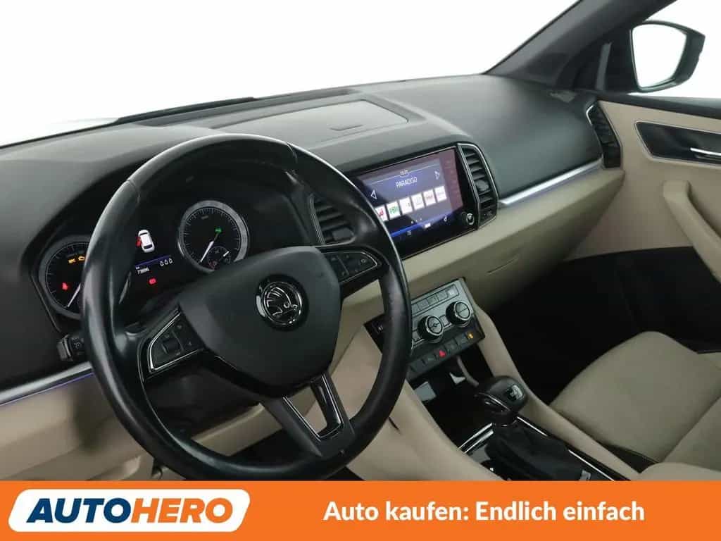 Skoda Karoq 1.0 TSI Style Aut.*NAVI*PDC*SHZ*TEMPO* 05/2018-photo-10