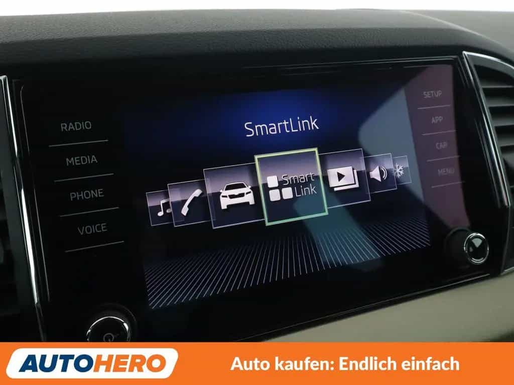 Skoda Karoq 1.0 TSI Style Aut.*NAVI*PDC*SHZ*TEMPO* 05/2018-photo-20