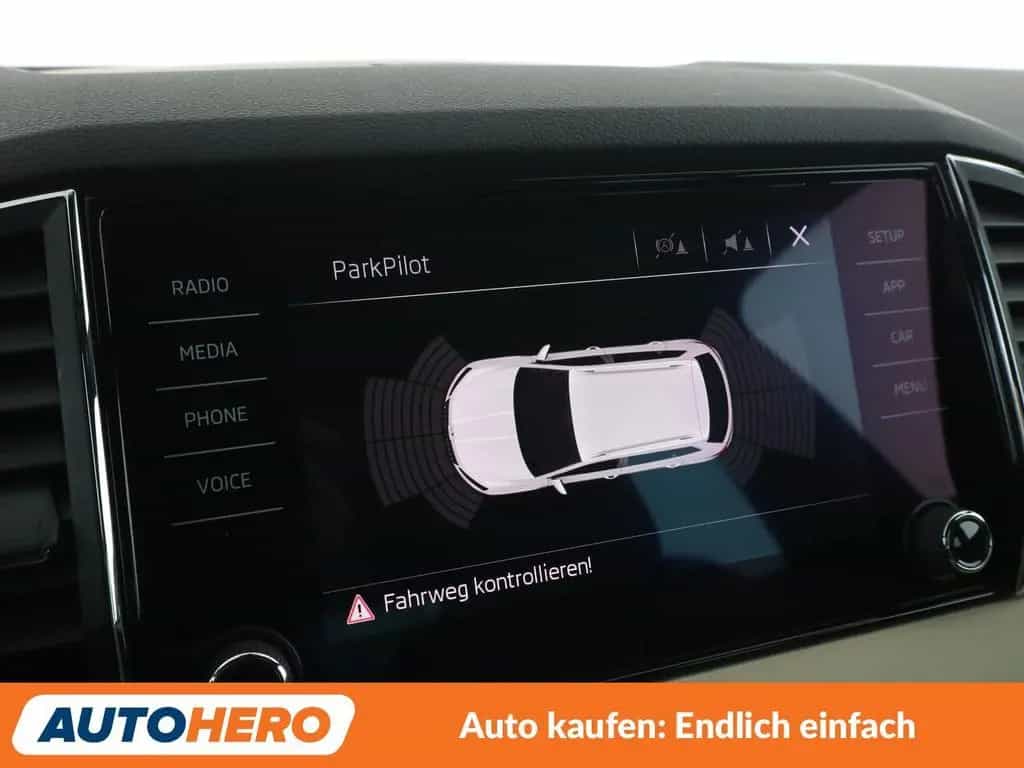Skoda Karoq 1.0 TSI Style Aut.*NAVI*PDC*SHZ*TEMPO* 05/2018-photo-21