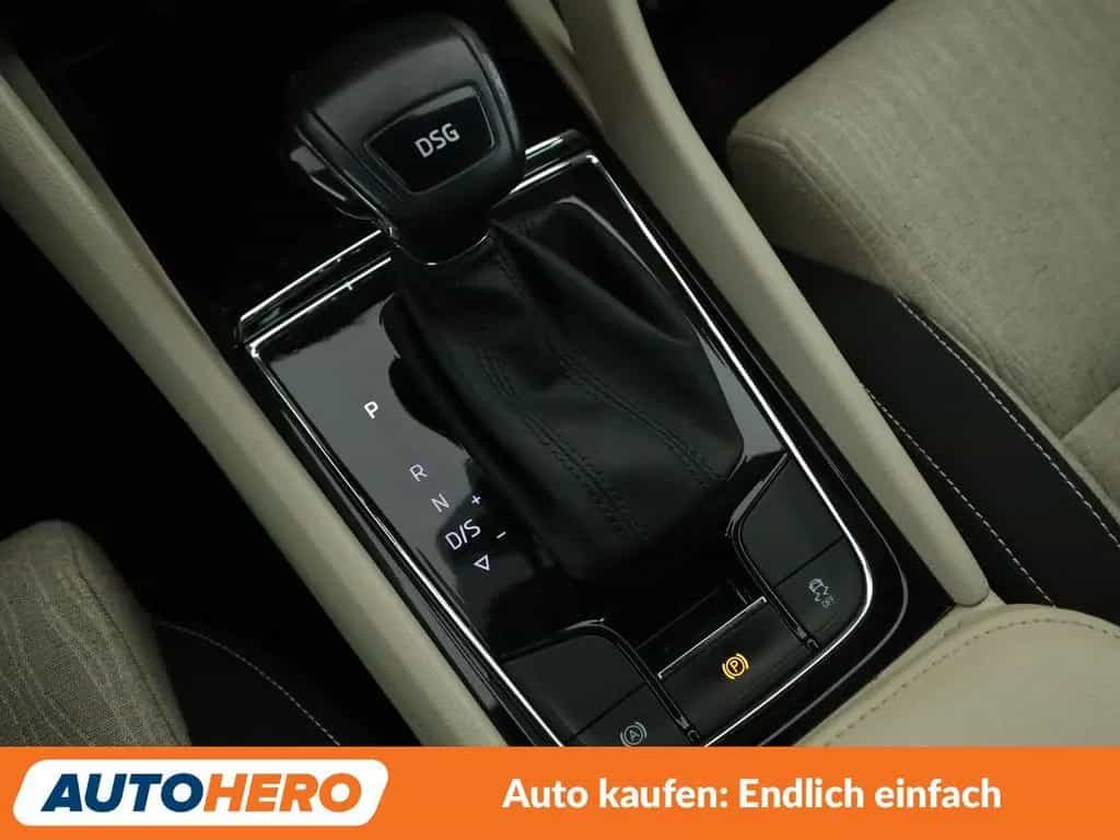Skoda Karoq 1.0 TSI Style Aut.*NAVI*PDC*SHZ*TEMPO* 05/2018-photo-23