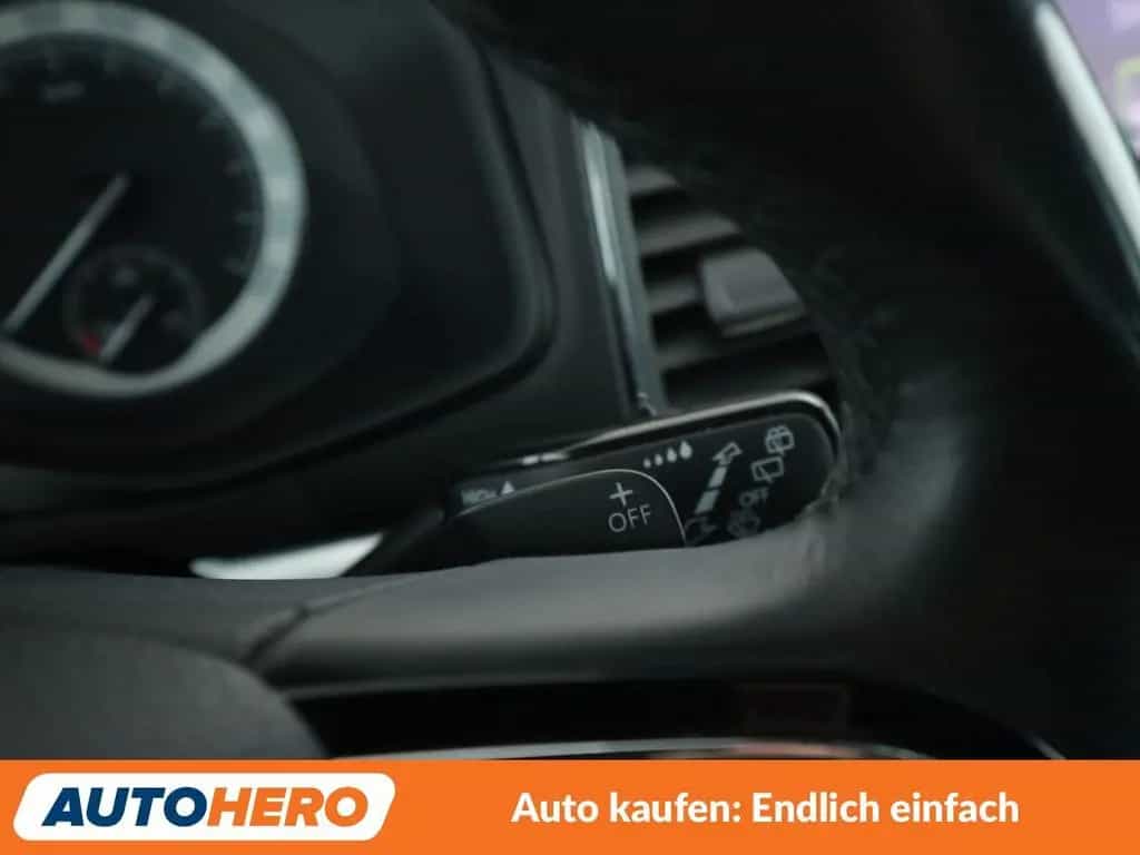 Skoda Karoq 1.0 TSI Style Aut.*NAVI*PDC*SHZ*TEMPO* 05/2018-photo-26