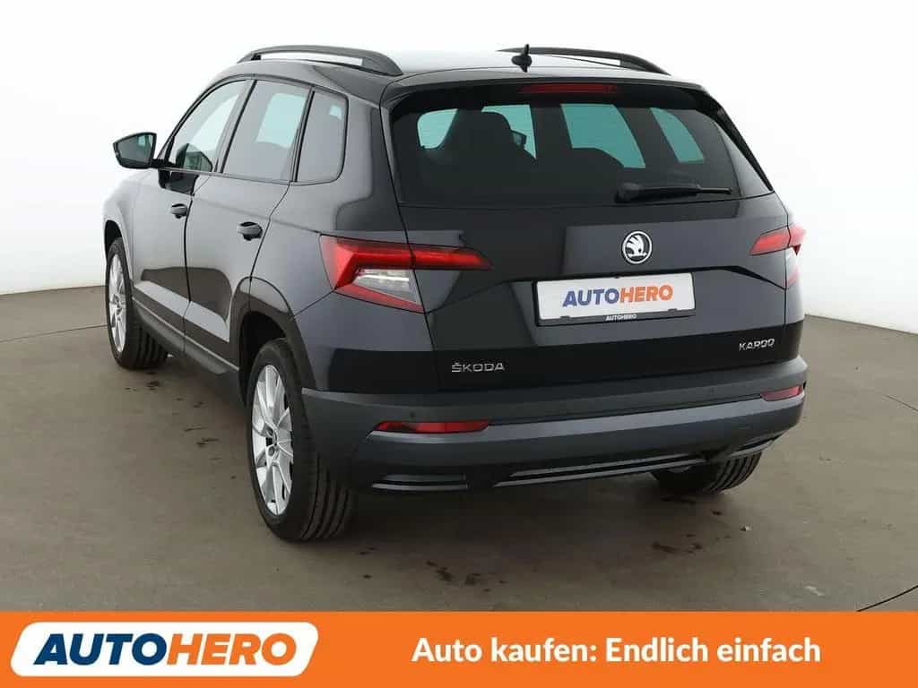 Skoda Karoq 1.0 TSI Style Aut.*NAVI*PDC*SHZ*TEMPO* 05/2018-photo-3