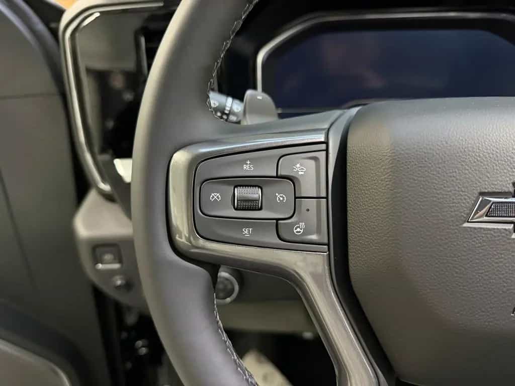 Chevrolet Silverado High Country Midnight Edition MY 25 6. null-photo-16