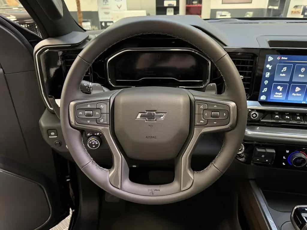 Chevrolet Silverado High Country Midnight Edition MY 25 6. null-photo-23