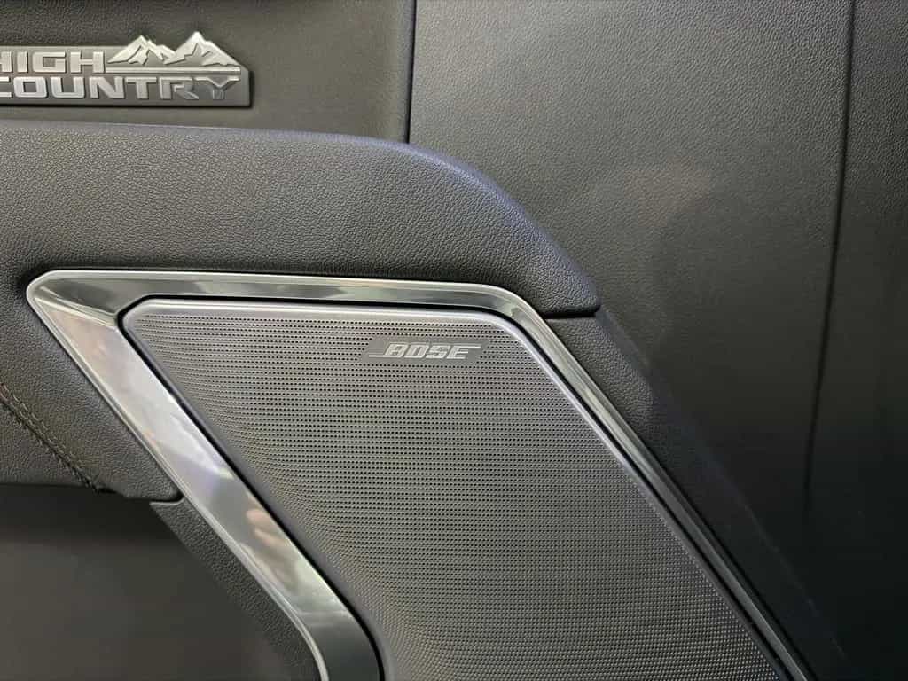 Chevrolet Silverado High Country Midnight Edition MY 25 6. null-photo-24