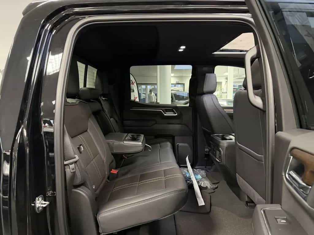 Chevrolet Silverado High Country Midnight Edition MY 25 6. null-photo-27