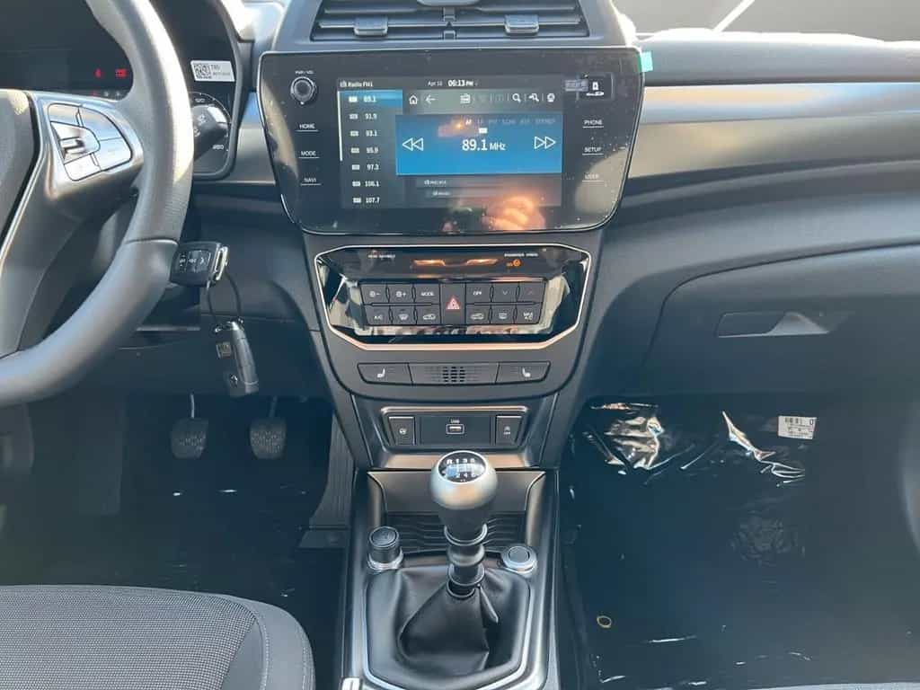 KGM Tivoli Nomad MT 2WD null-photo-13
