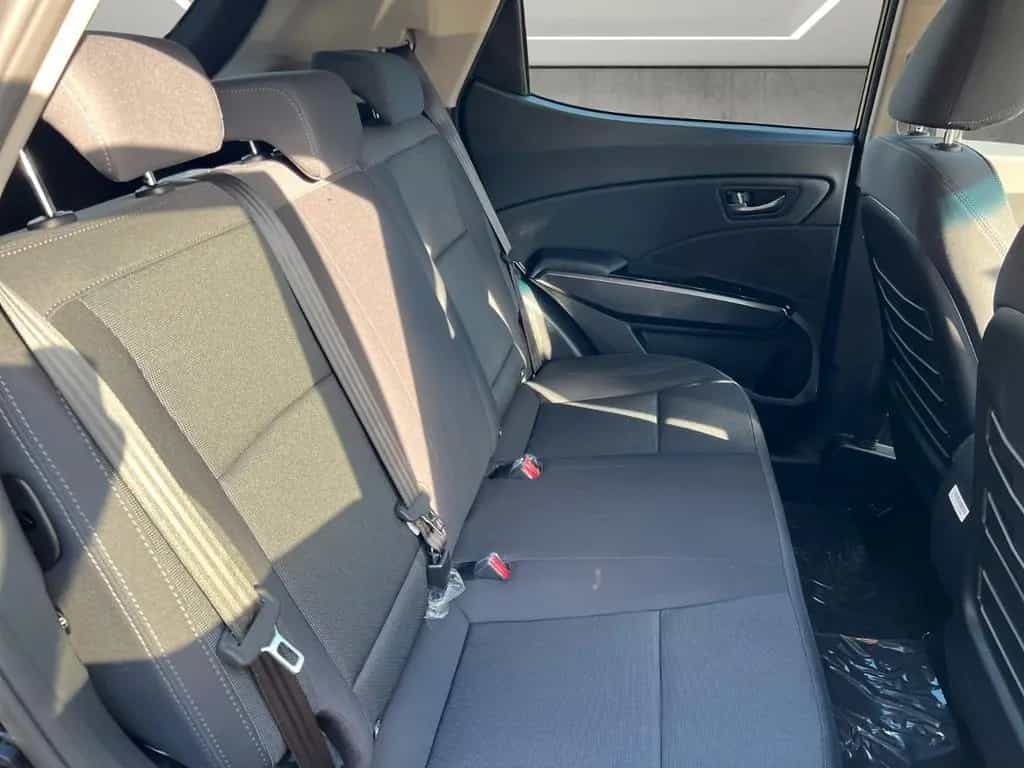 KGM Tivoli Nomad MT 2WD null-photo-16