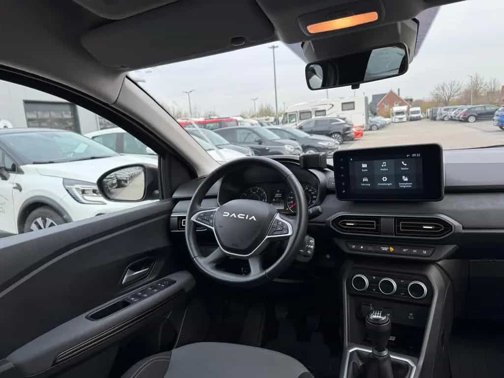 Dacia Jogger Extreme TCe 110 | 7 Sitze | KLIMA 12/2024-photo-11