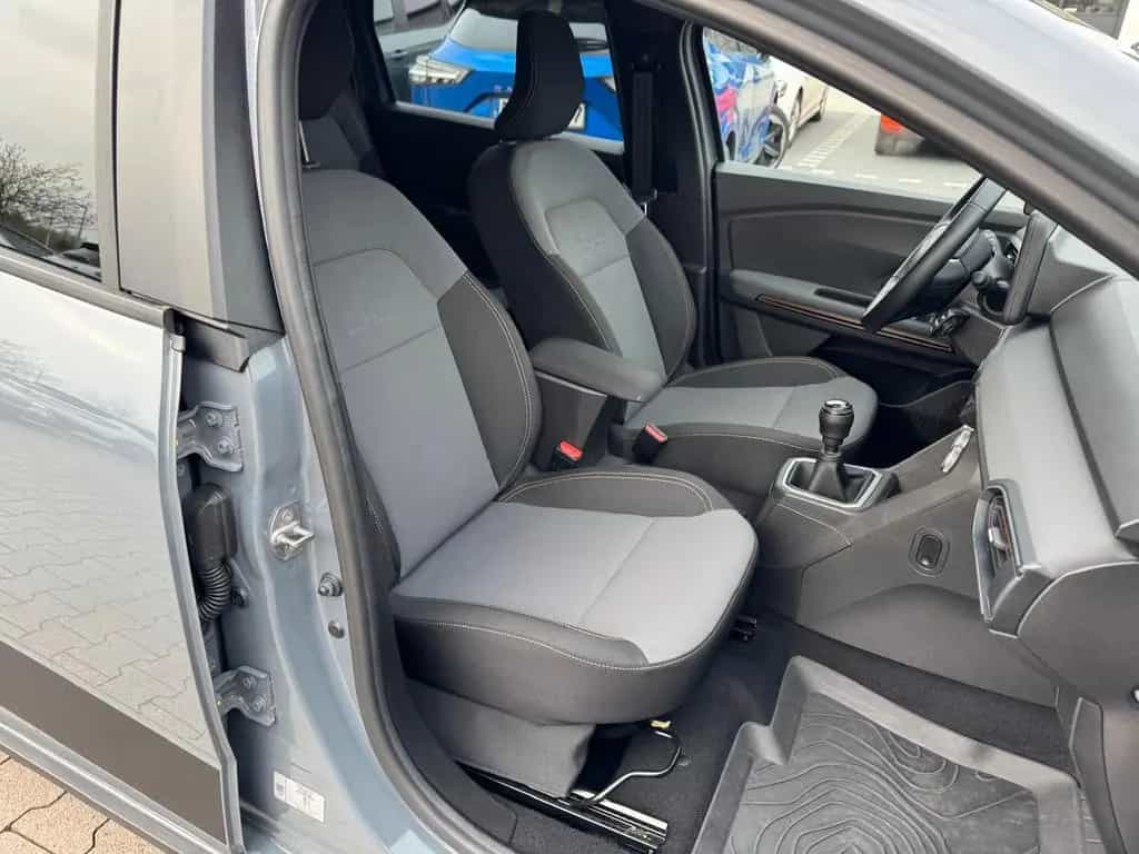 Dacia Jogger Extreme TCe 110 | 7 Sitze | KLIMA 12/2024-photo-8