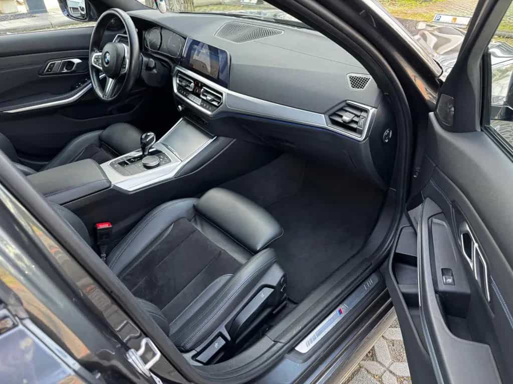 BMW 3 Series 318 3 Limousine 318 i M Sport 10/2020-photo-12