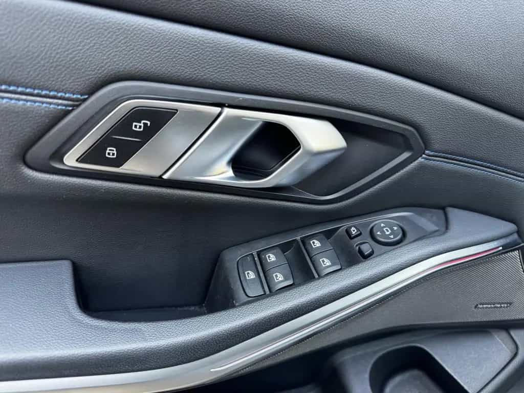 BMW 3 Series 318 3 Limousine 318 i M Sport 10/2020-photo-19