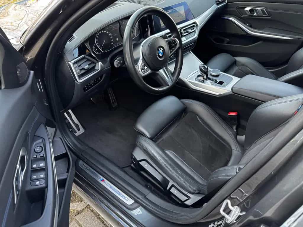 BMW 3 Series 318 3 Limousine 318 i M Sport 10/2020-photo-8