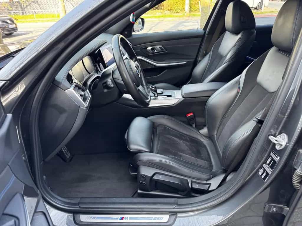BMW 3 Series 318 3 Limousine 318 i M Sport 10/2020-photo-9