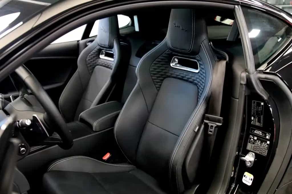 Jaguar F-Type Coupe P575 R AWD 75R Edition Black Black 07/2023-photo-10
