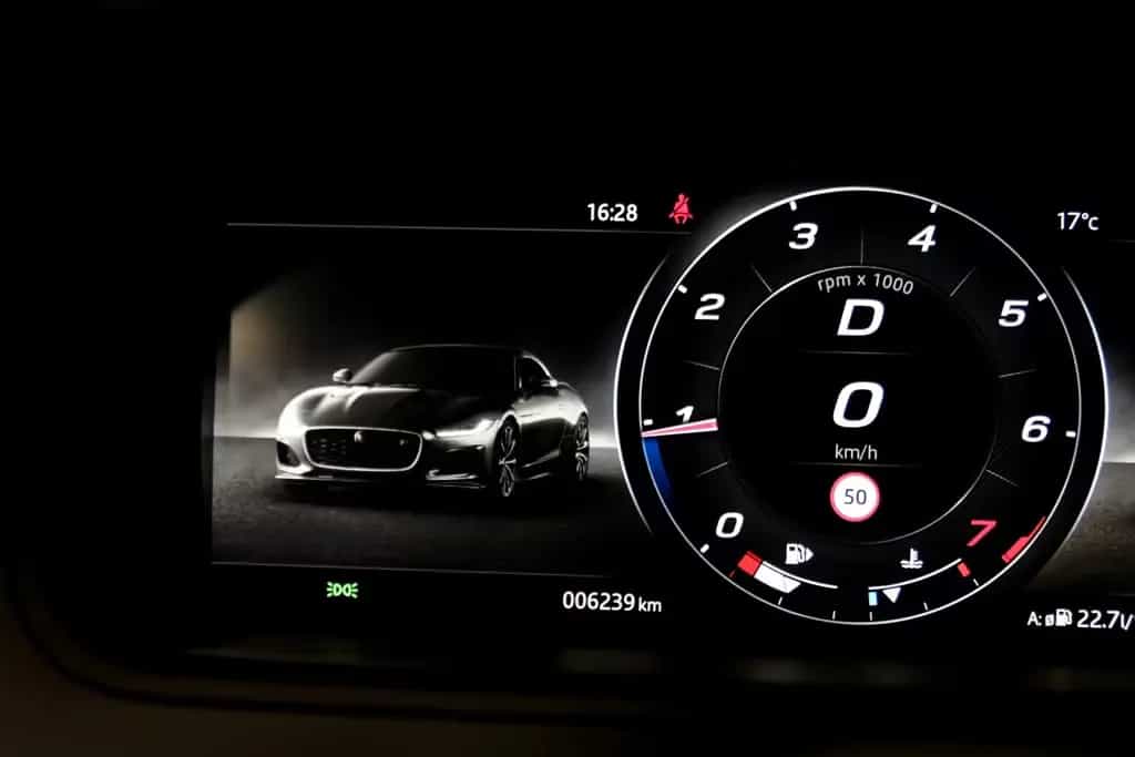 Jaguar F-Type Coupe P575 R AWD 75R Edition Black Black 07/2023-photo-15