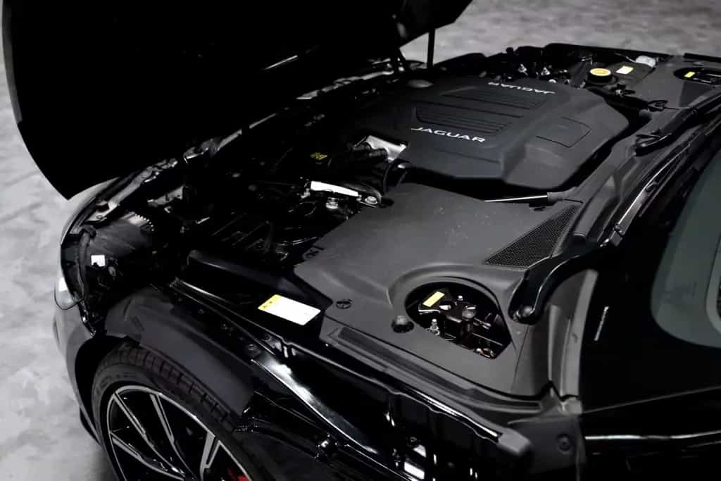 Jaguar F-Type Coupe P575 R AWD 75R Edition Black Black 07/2023-photo-16