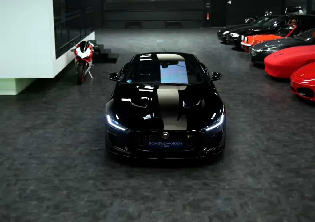 Jaguar F-Type Coupe P575 R AWD 75R Edition Black Black 07/2023-photo-22