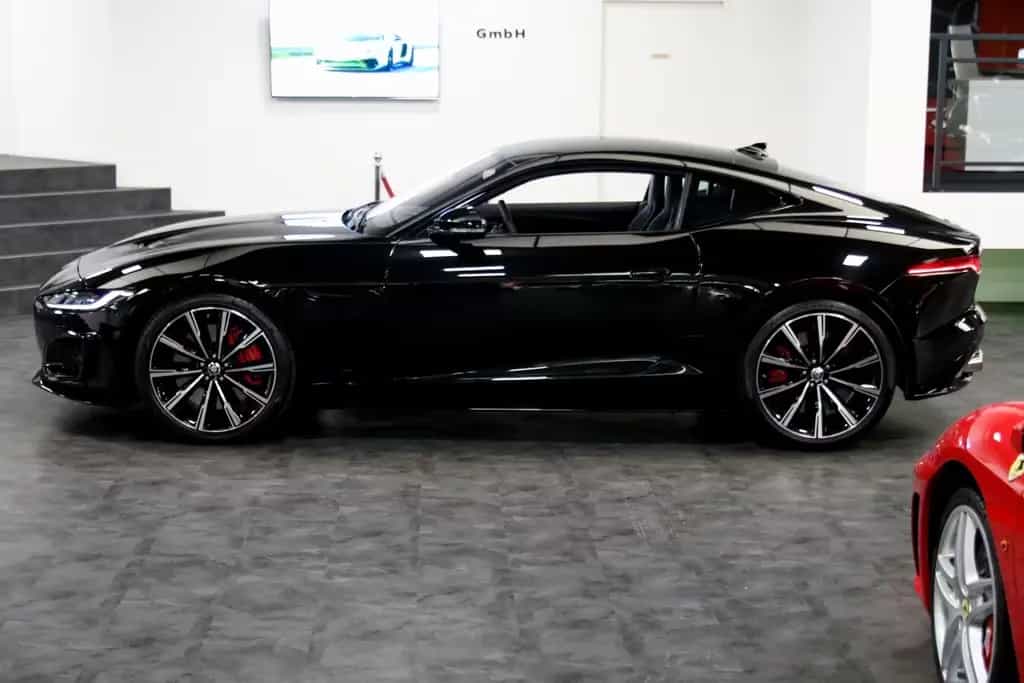 Jaguar F-Type Coupe P575 R AWD 75R Edition Black Black 07/2023-photo-26