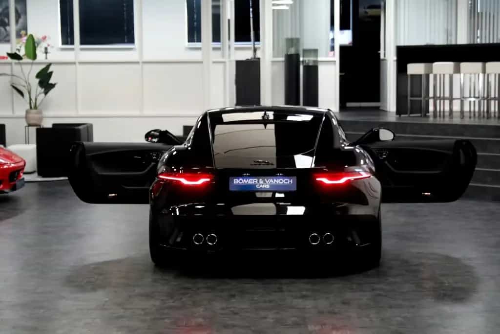 Jaguar F-Type Coupe P575 R AWD 75R Edition Black Black 07/2023-photo-28