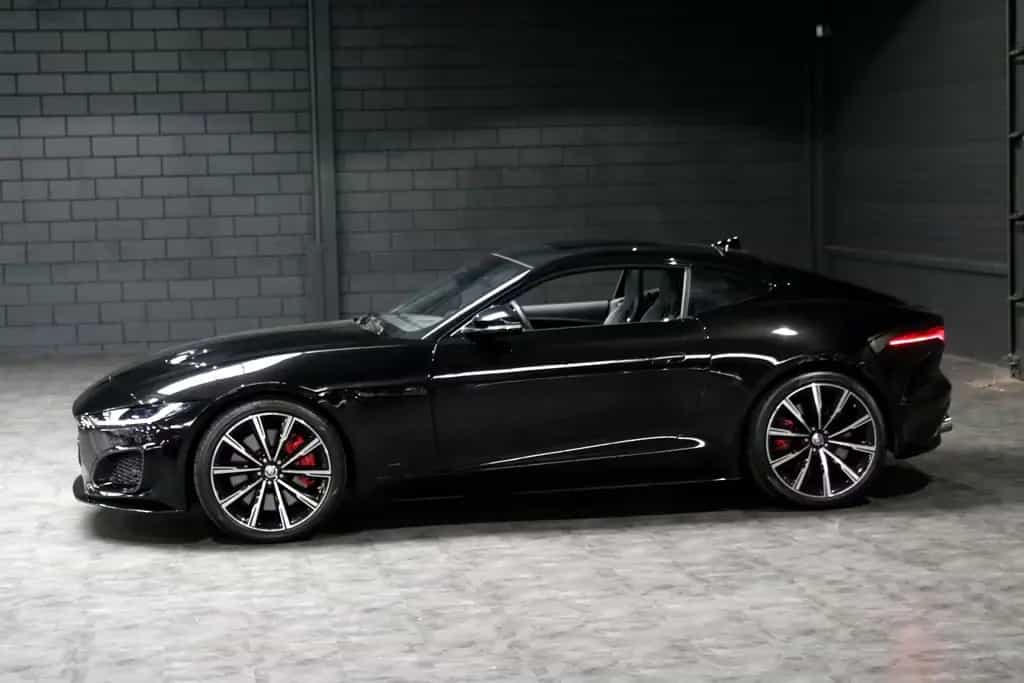 Jaguar F-Type Coupe P575 R AWD 75R Edition Black Black 07/2023-photo-6