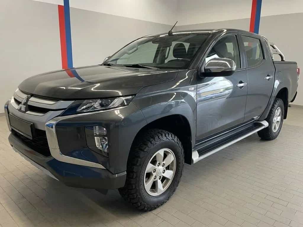 Mitsubishi L200 2.3 Double-Cab Gancio 10/2020-photo-0