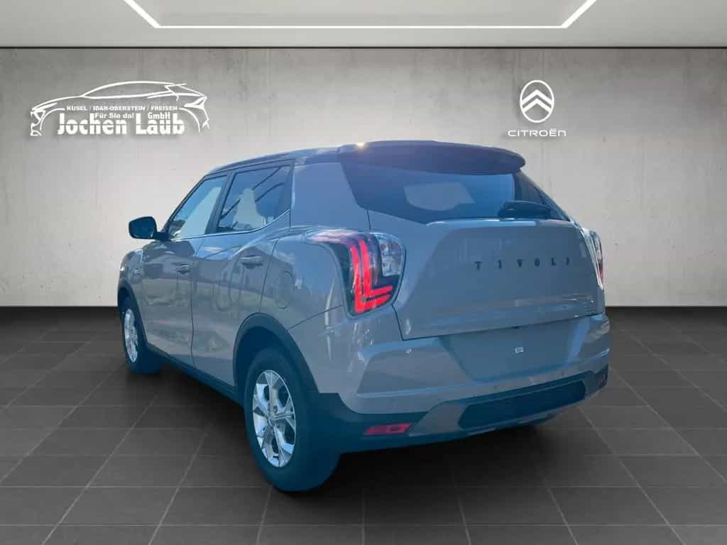 KGM Tivoli Nomad AT 2WD null-photo-2