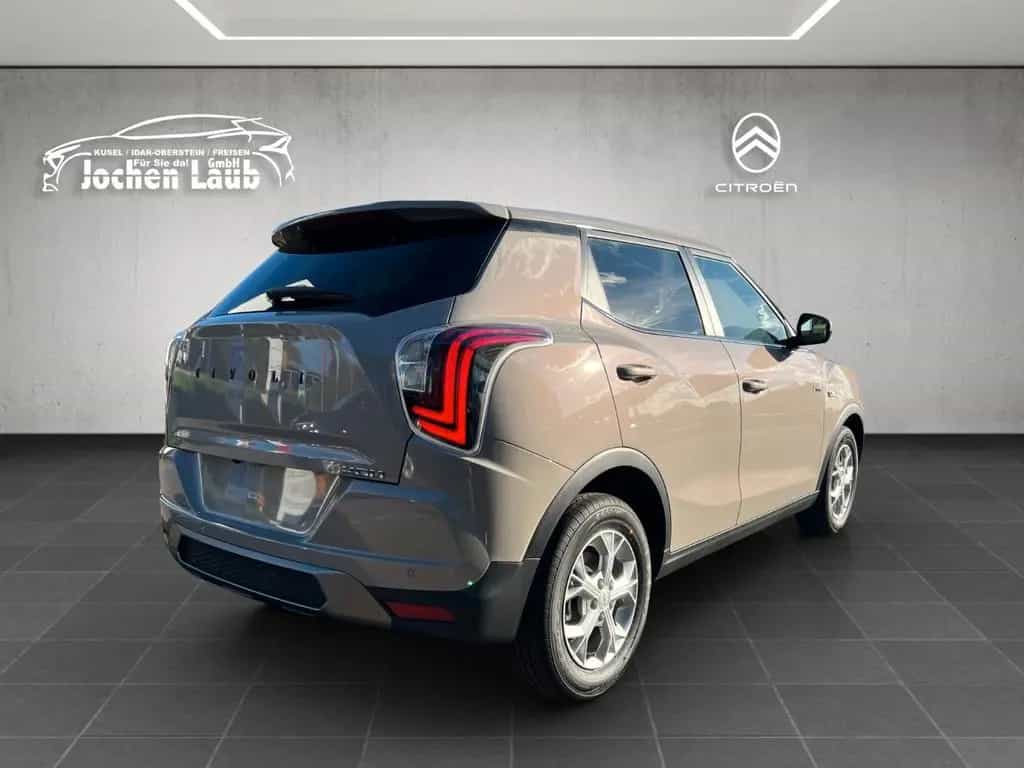 KGM Tivoli Nomad AT 2WD null-photo-4