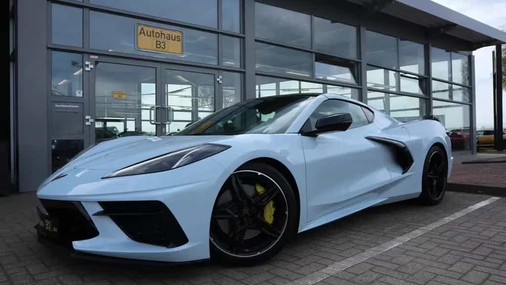Corvette C8 6.2L V8 Stingray 3LT Coupe Targa 05/2023-photo-0