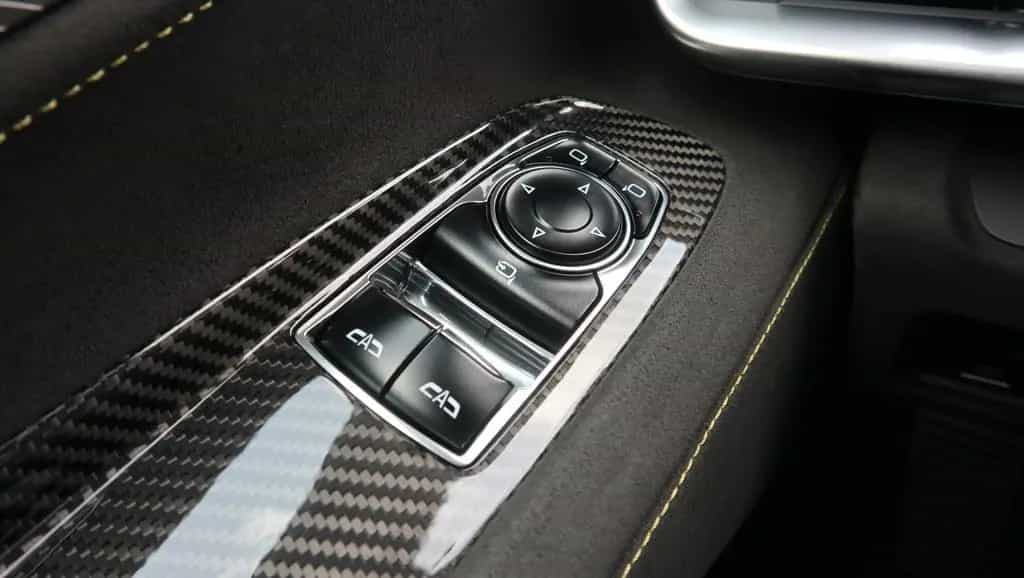 Corvette C8 6.2L V8 Stingray 3LT Coupe Targa 05/2023-photo-15