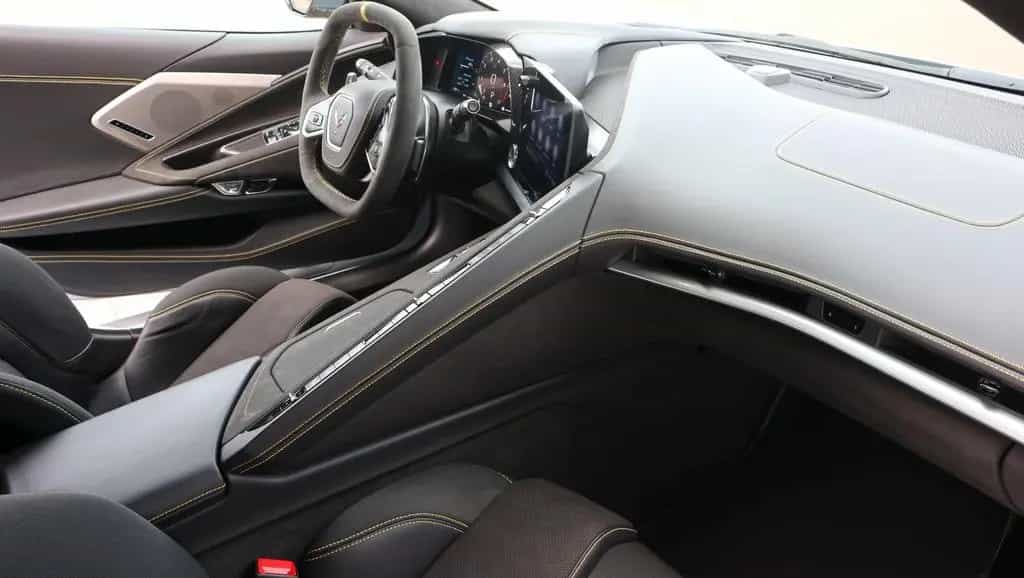Corvette C8 6.2L V8 Stingray 3LT Coupe Targa 05/2023-photo-41