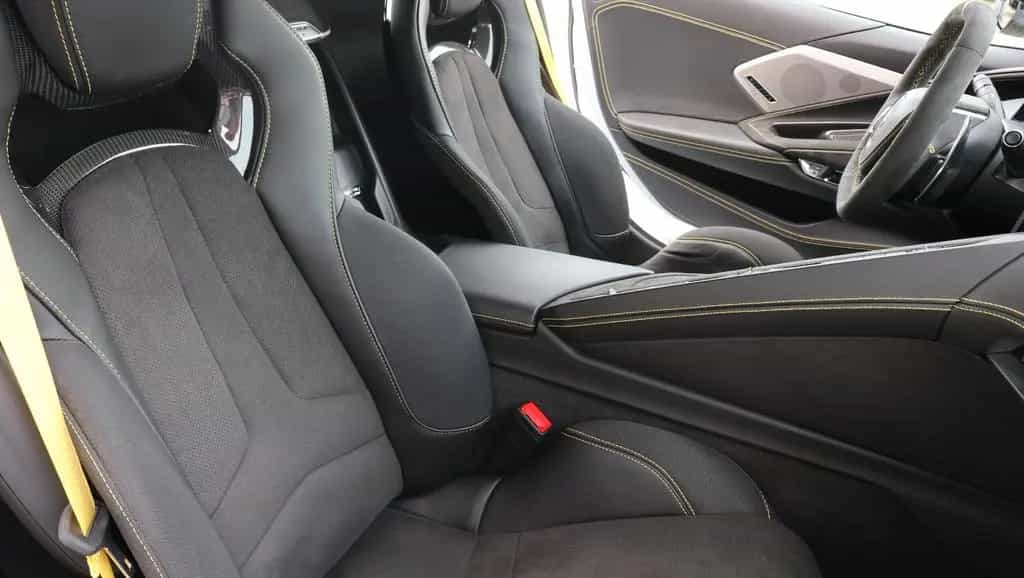 Corvette C8 6.2L V8 Stingray 3LT Coupe Targa 05/2023-photo-42