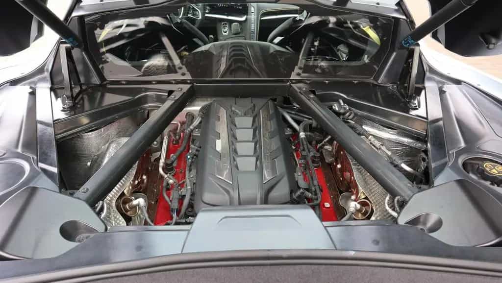 Corvette C8 6.2L V8 Stingray 3LT Coupe Targa 05/2023-photo-44