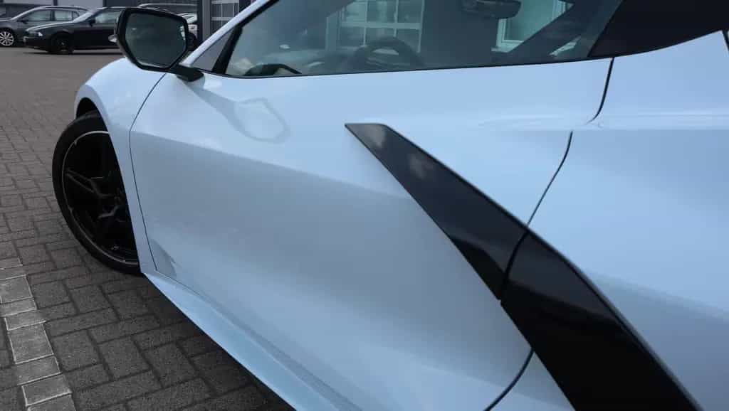 Corvette C8 6.2L V8 Stingray 3LT Coupe Targa 05/2023-photo-5