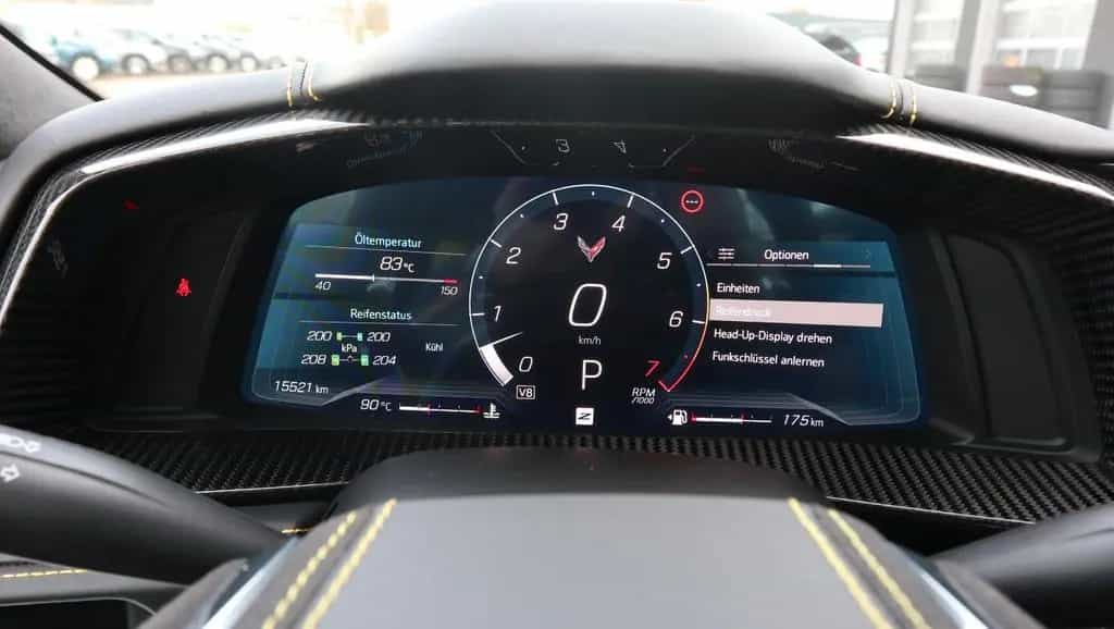 Corvette C8 6.2L V8 Stingray 3LT Coupe Targa 05/2023-photo-9