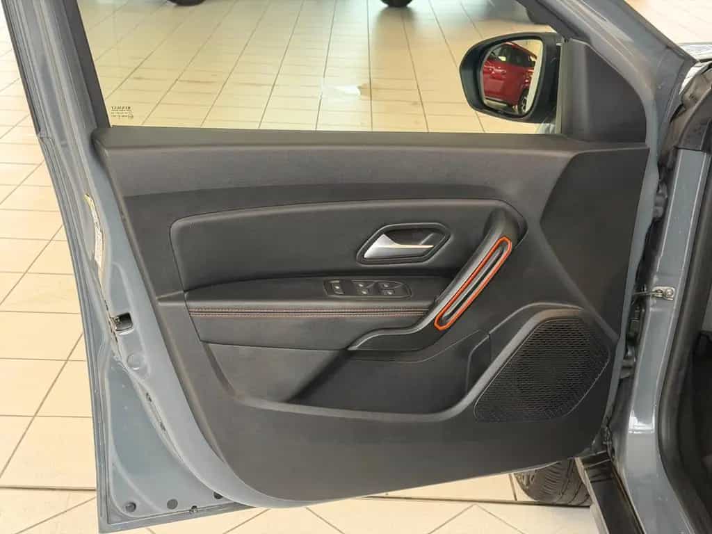 Dacia Duster Extreme TCe 130 Navi 360° Sitzheizung 09/2022-photo-10