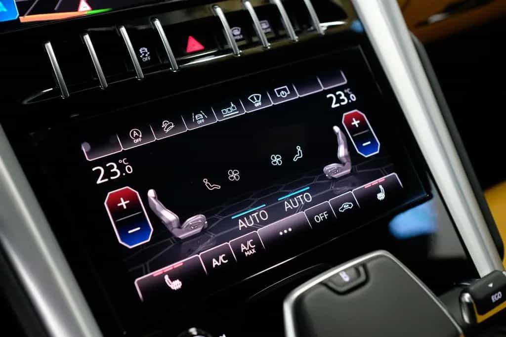 Lamborghini Urus 03/2019-photo-18