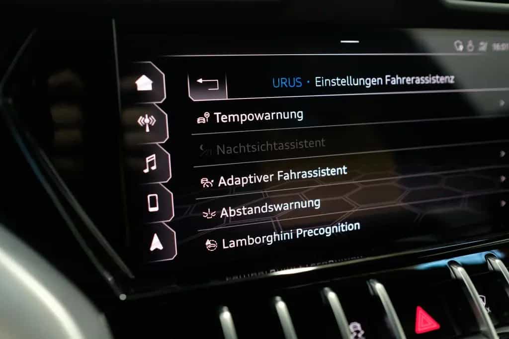 Lamborghini Urus 03/2019-photo-19