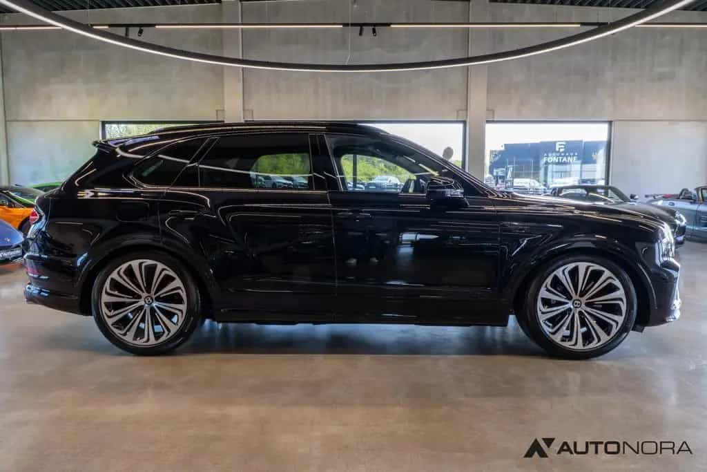 Bentley Bentayga V8 Mulliner Blackline Dynamic Ride Naim 11/2021-photo-12