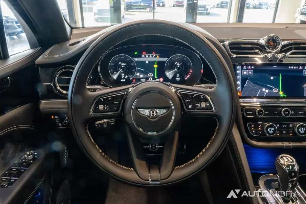 Bentley Bentayga V8 Mulliner Blackline Dynamic Ride Naim 11/2021-photo-23