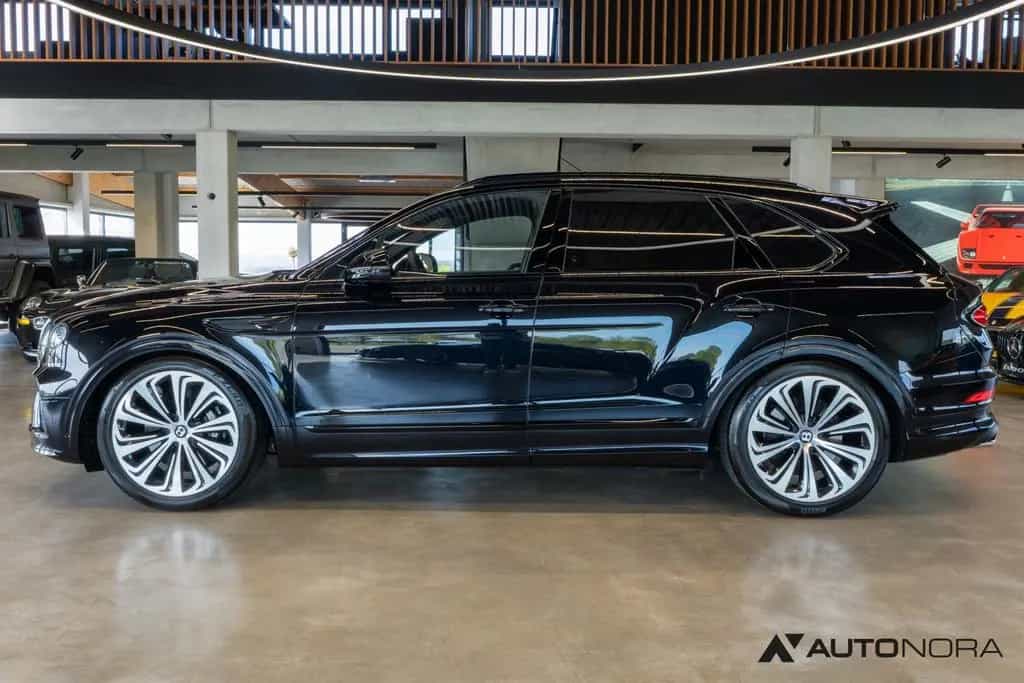 Bentley Bentayga V8 Mulliner Blackline Dynamic Ride Naim 11/2021-photo-6