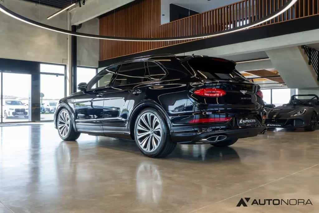 Bentley Bentayga V8 Mulliner Blackline Dynamic Ride Naim 11/2021-photo-7