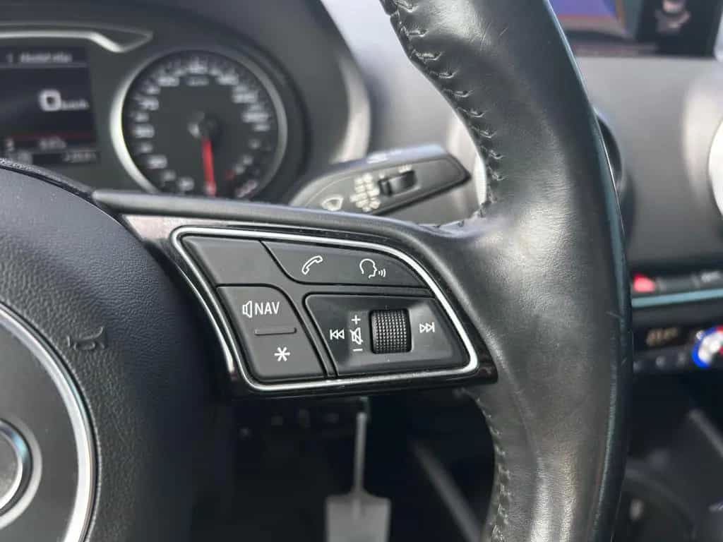 Audi A3 35 TFSI sport Stronic ACC Navi Kamera Xenon 05/2020-photo-18
