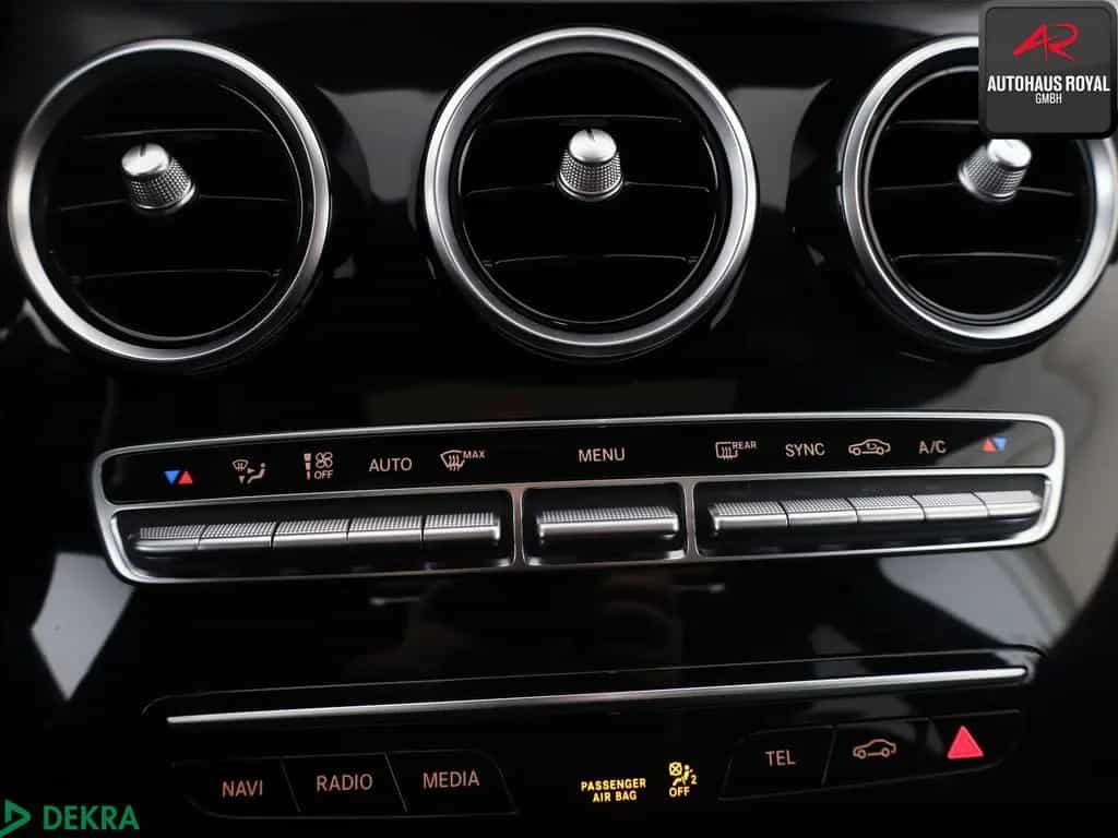 Mercedes-Benz C 300 d 4M 3x AMG NIGHT MULTIBEAM,DISTRO,KAMERA 01/2020-photo-20