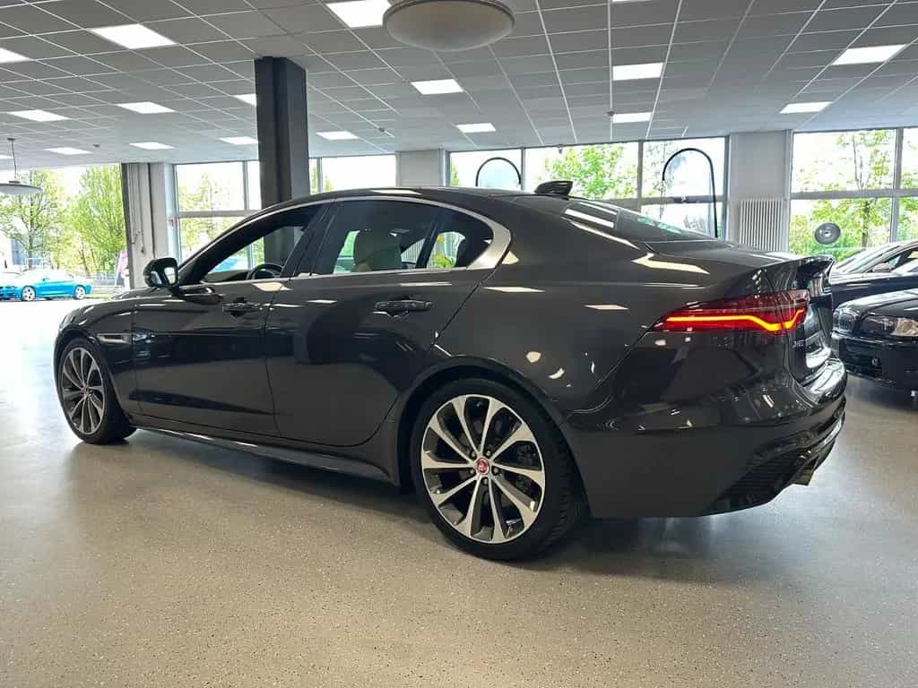 Jaguar XE R-Dynamic HSE|360°|Meridian|18-Wege|DAB+|19" 06/2019-photo-12