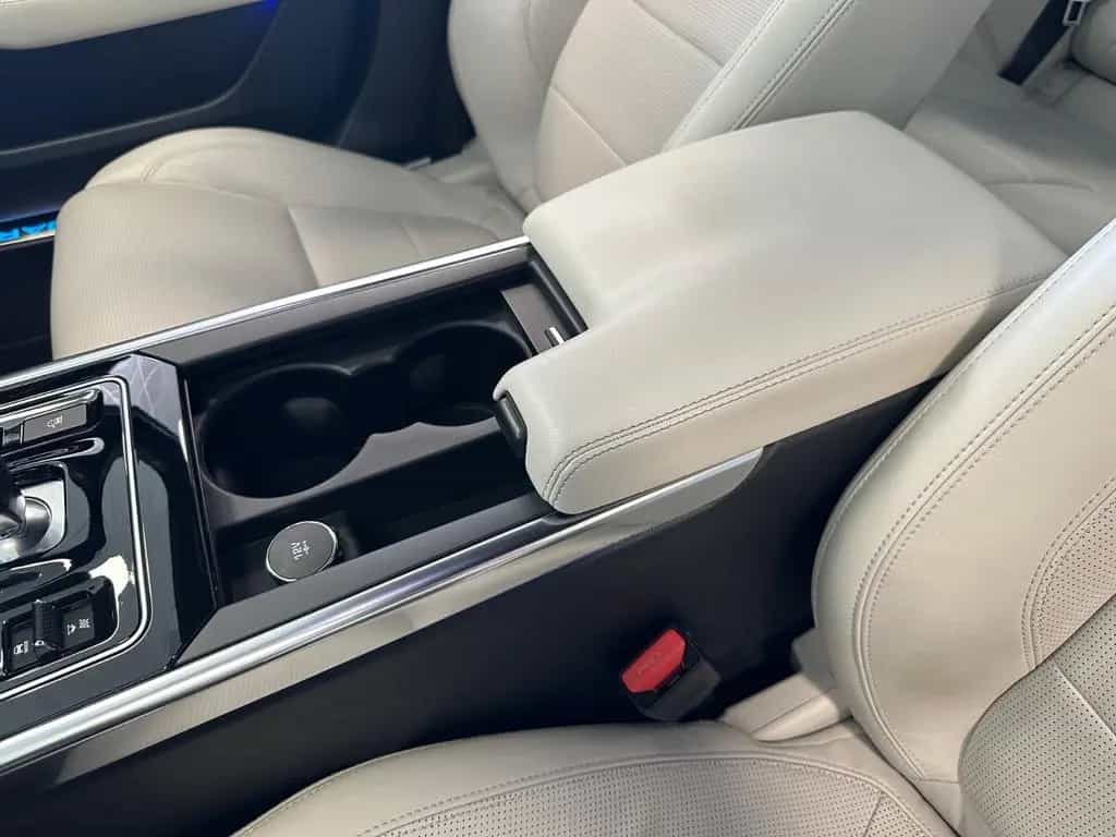 Jaguar XE R-Dynamic HSE|360°|Meridian|18-Wege|DAB+|19" 06/2019-photo-23