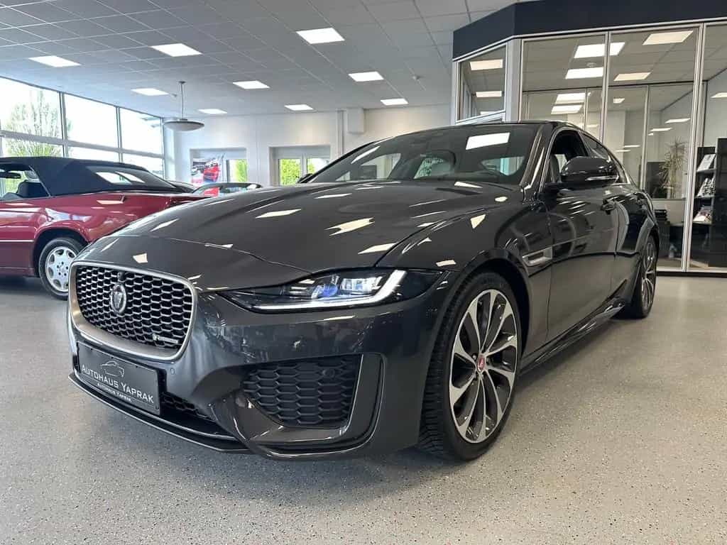Jaguar XE R-Dynamic HSE|360°|Meridian|18-Wege|DAB+|19" 06/2019-photo-4
