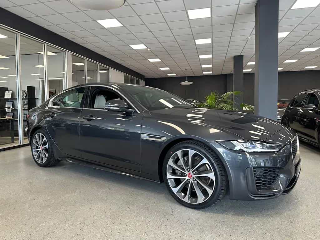 Jaguar XE R-Dynamic HSE|360°|Meridian|18-Wege|DAB+|19" 06/2019-photo-7