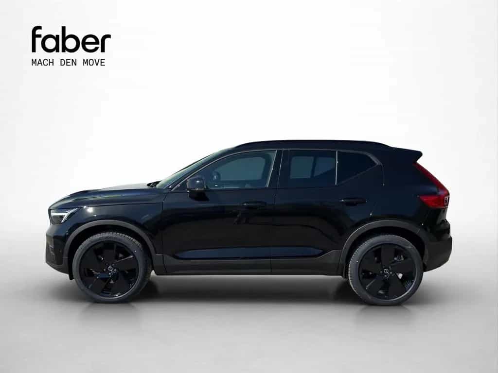 Volvo XC40 B3 Plus Black Edition 2WD null-photo-1