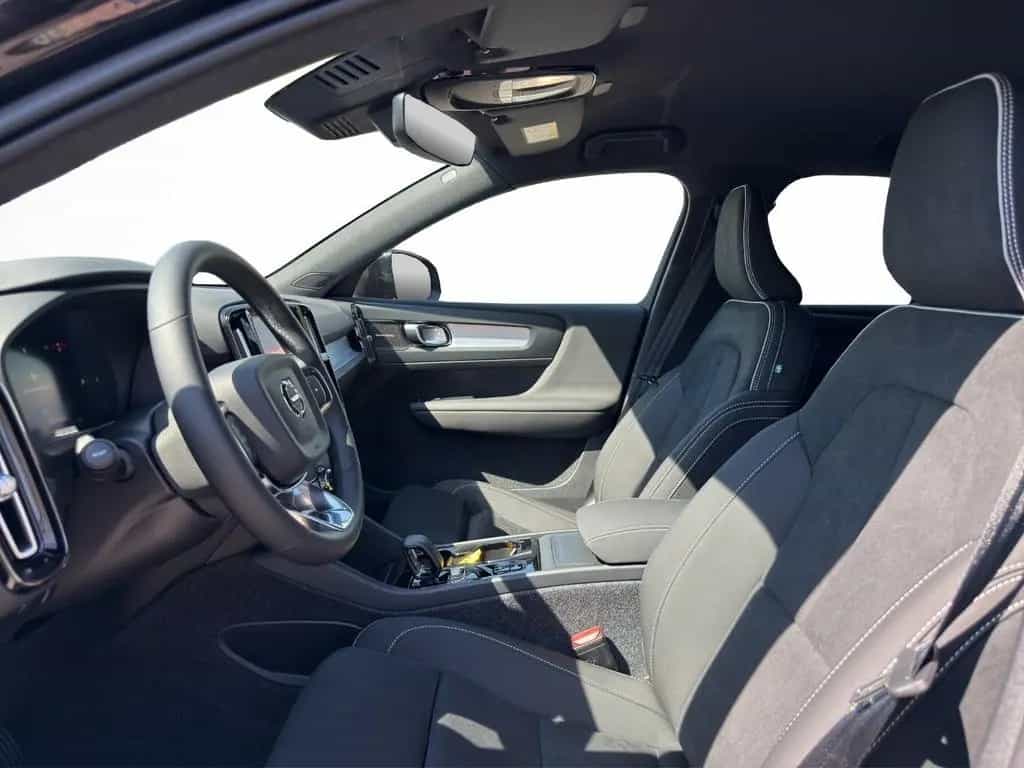 Volvo XC40 B3 Plus Black Edition 2WD null-photo-8